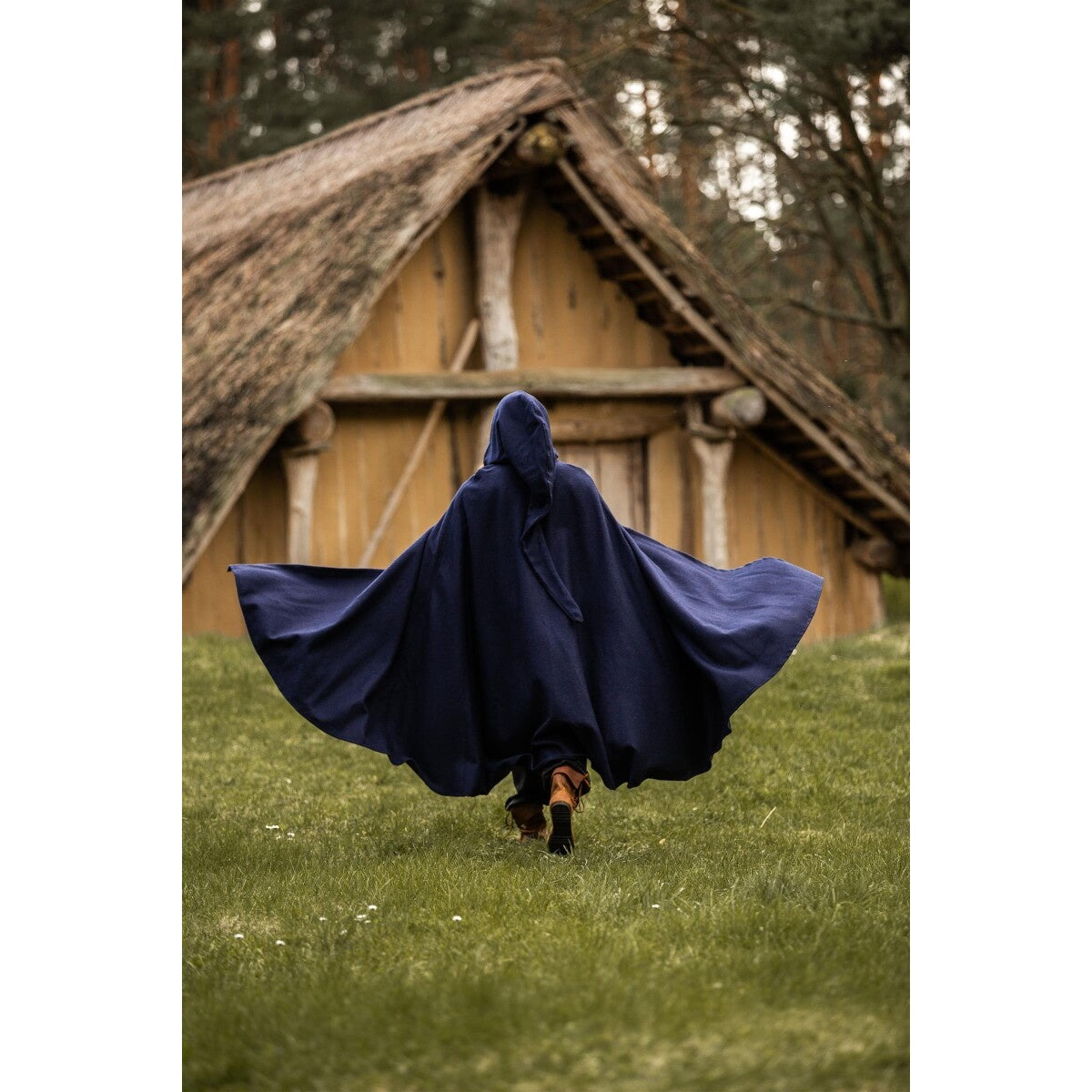 Image produit Cape médiévale en laine Hervir 160 cm