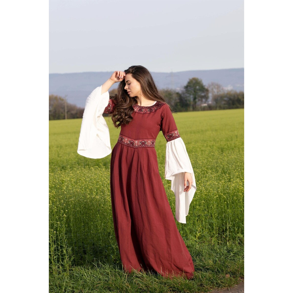 Image produit Robe médiévale Yala rouge