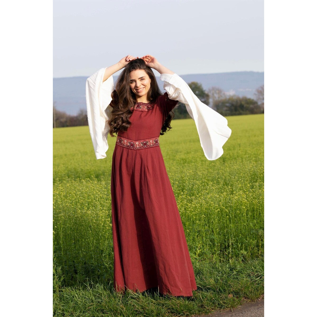 Image produit Robe médiévale Yala rouge
