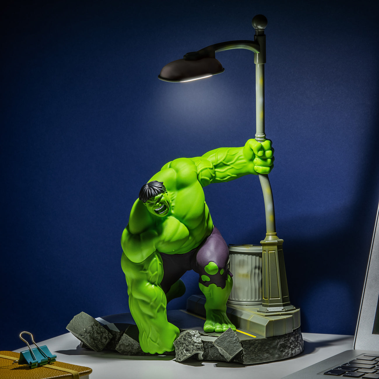 Image produit Hulk - Lampe de table