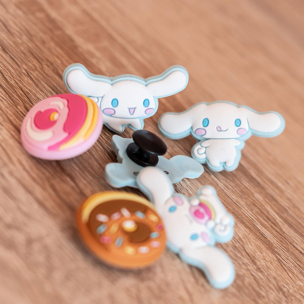 Image produit Hello Kitty & Friends - Set de 6 pins Cinnamoroll