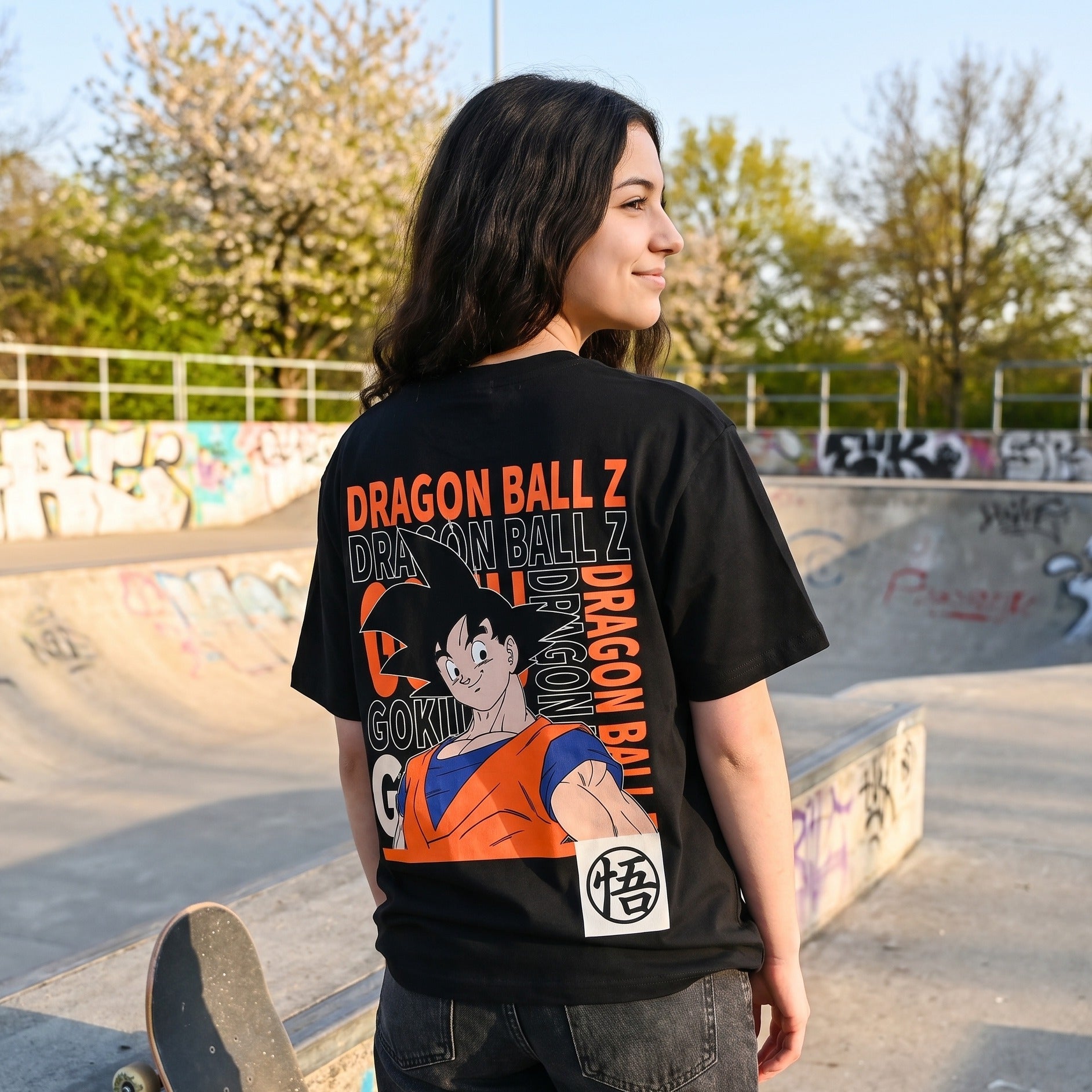 Image produit Dragon Ball Z - T-shirt oversize Goku noir