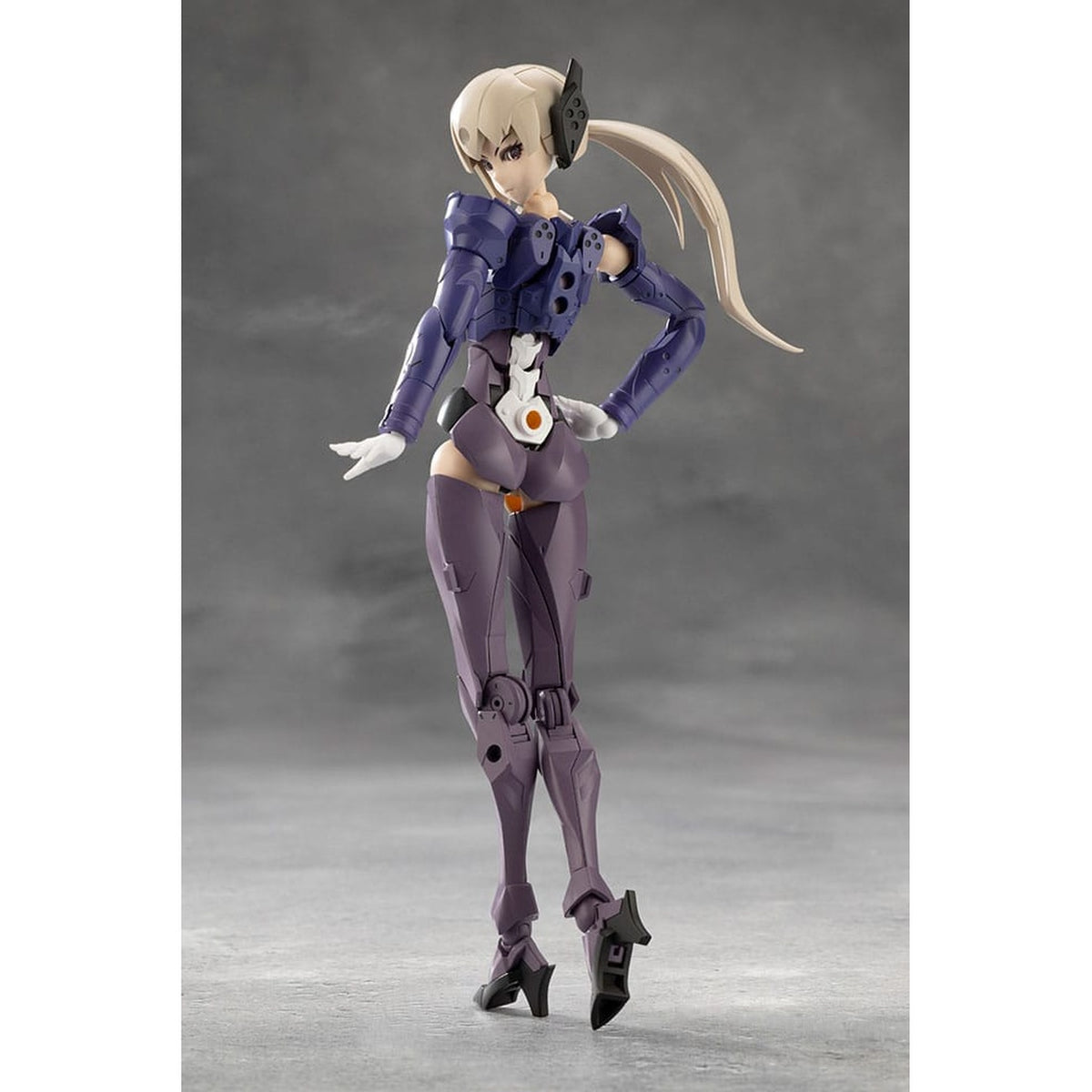 Product image Megalomaria Unlimited Universe – Valiant Model Kit Figure