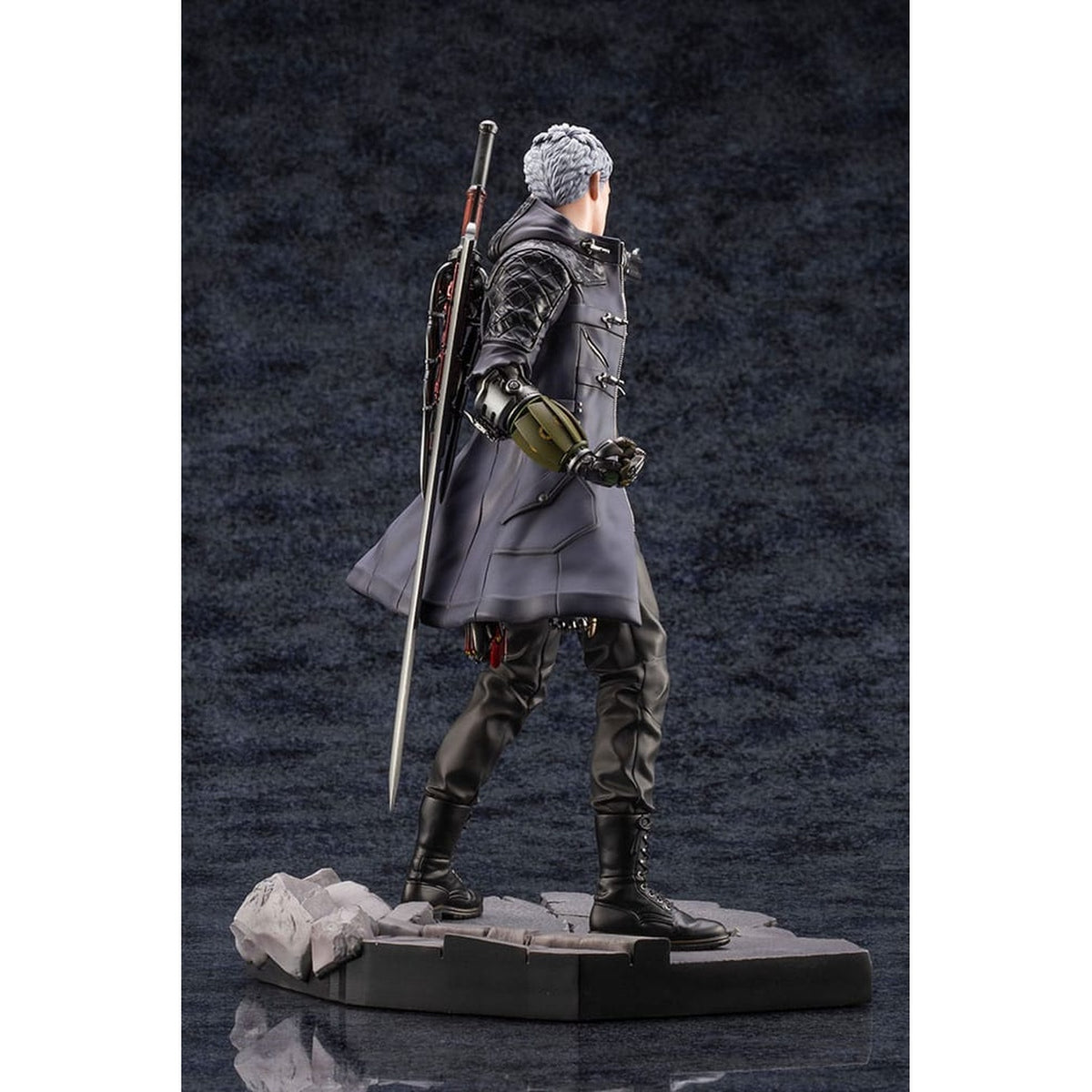 Image produit Devil May Cry - Figurine Nero ARTFXJ
