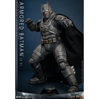 Image produit Batman v Superman : L’Aube de la justice – Figurine articulée Masterpiece 1:6 Batman en armure Version Deluxe