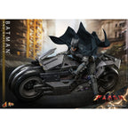Image produit The Flash – Set de figurines articulées Batman & Batcycle Masterpiece 1:6