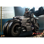 Image produit The Flash – Set de figurines articulées Batman & Batcycle Masterpiece 1:6