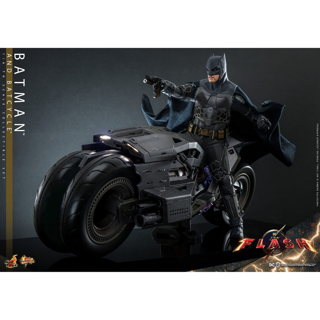 Image produit The Flash – Set de figurines articulées Batman & Batcycle Masterpiece 1:6