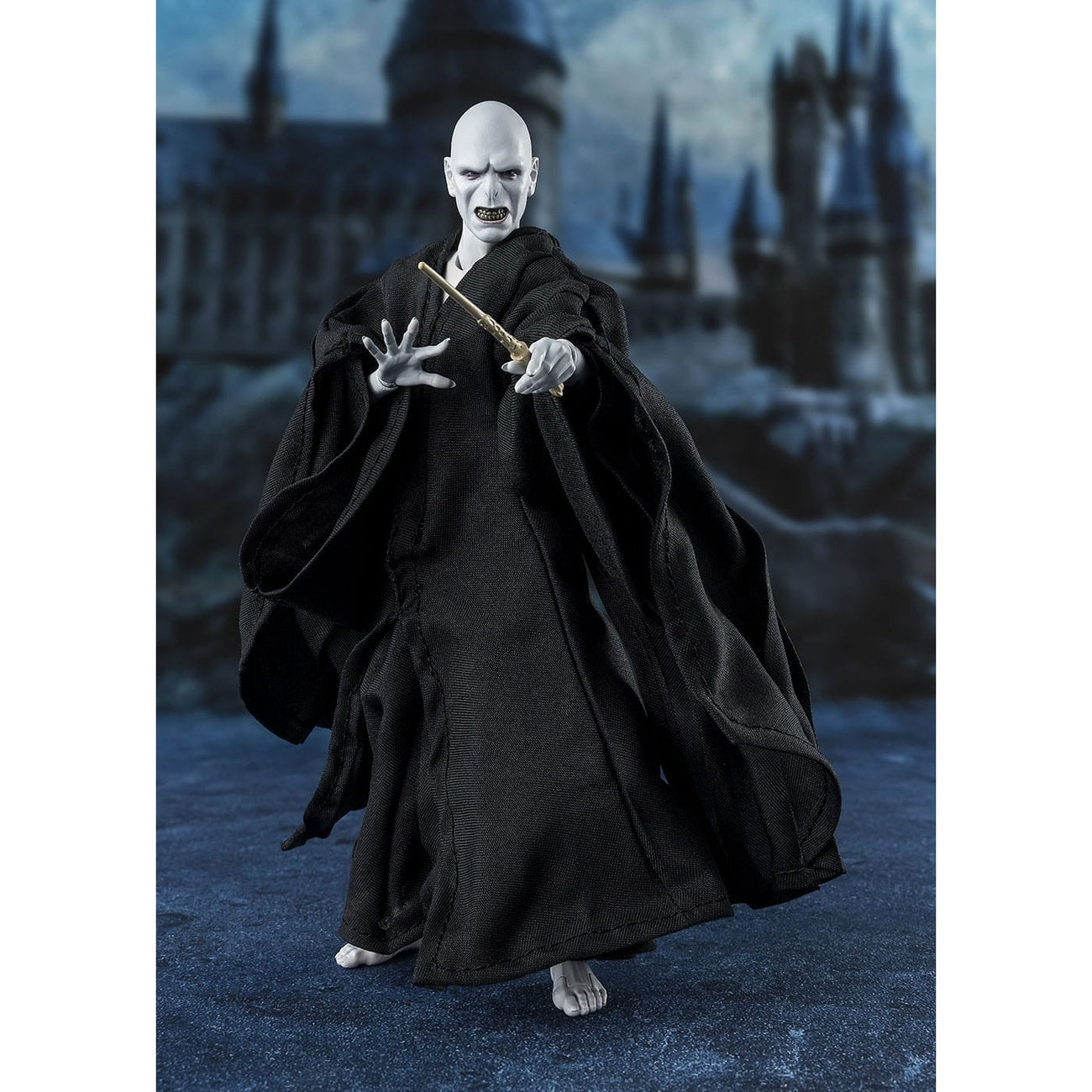Image produit Harry Potter et la Coupe de Feu – Figurine articulée Lord Voldemort S.H. Figuarts