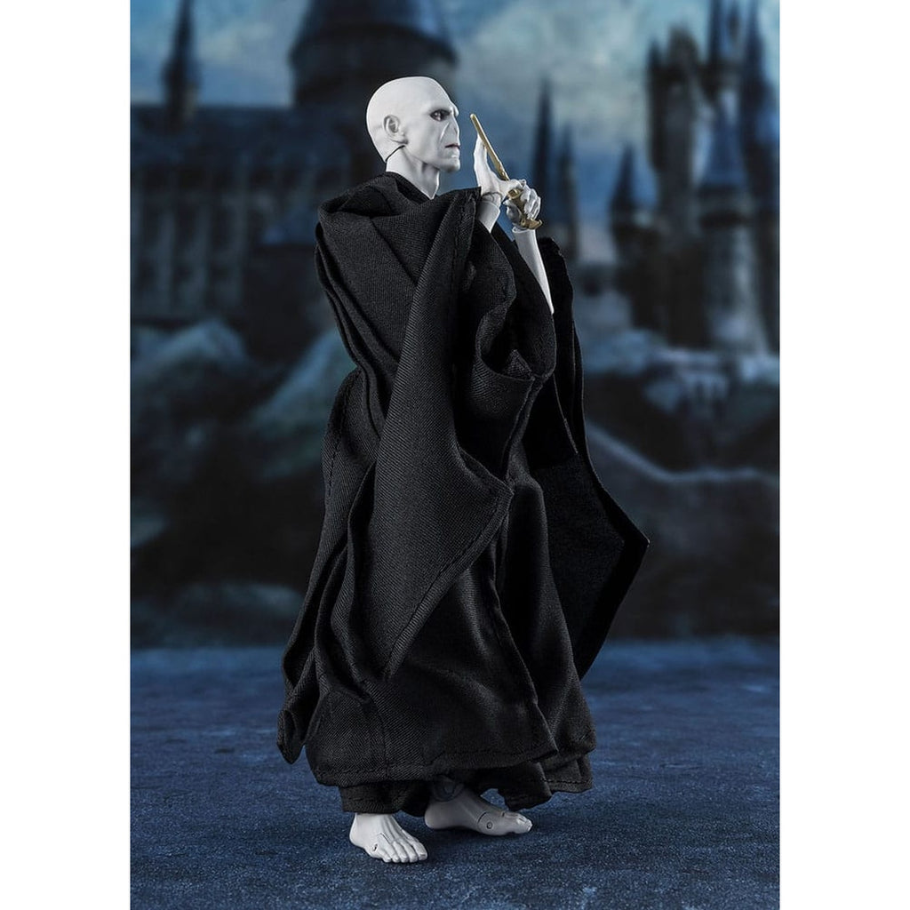 Image produit Harry Potter et la Coupe de Feu – Figurine articulée Lord Voldemort S.H. Figuarts