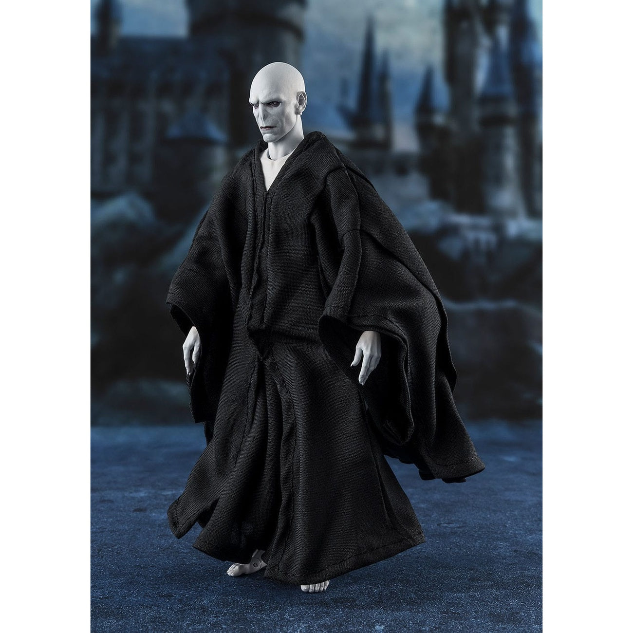 Image produit Harry Potter et la Coupe de Feu – Figurine articulée Lord Voldemort S.H. Figuarts