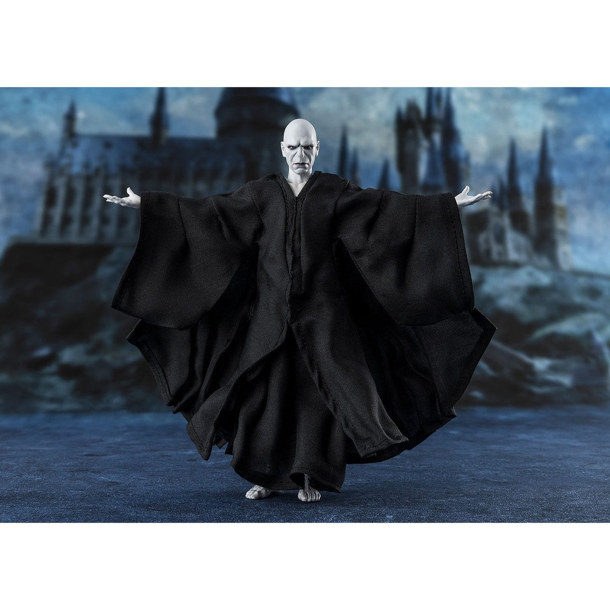 Image produit Harry Potter et la Coupe de Feu – Figurine articulée Lord Voldemort S.H. Figuarts