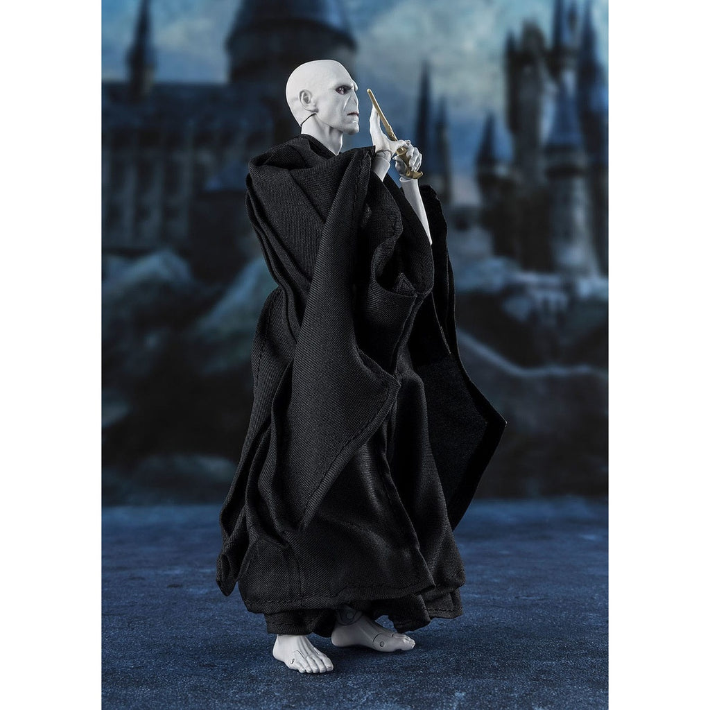 Image produit Harry Potter et la Coupe de Feu – Figurine articulée Lord Voldemort S.H. Figuarts