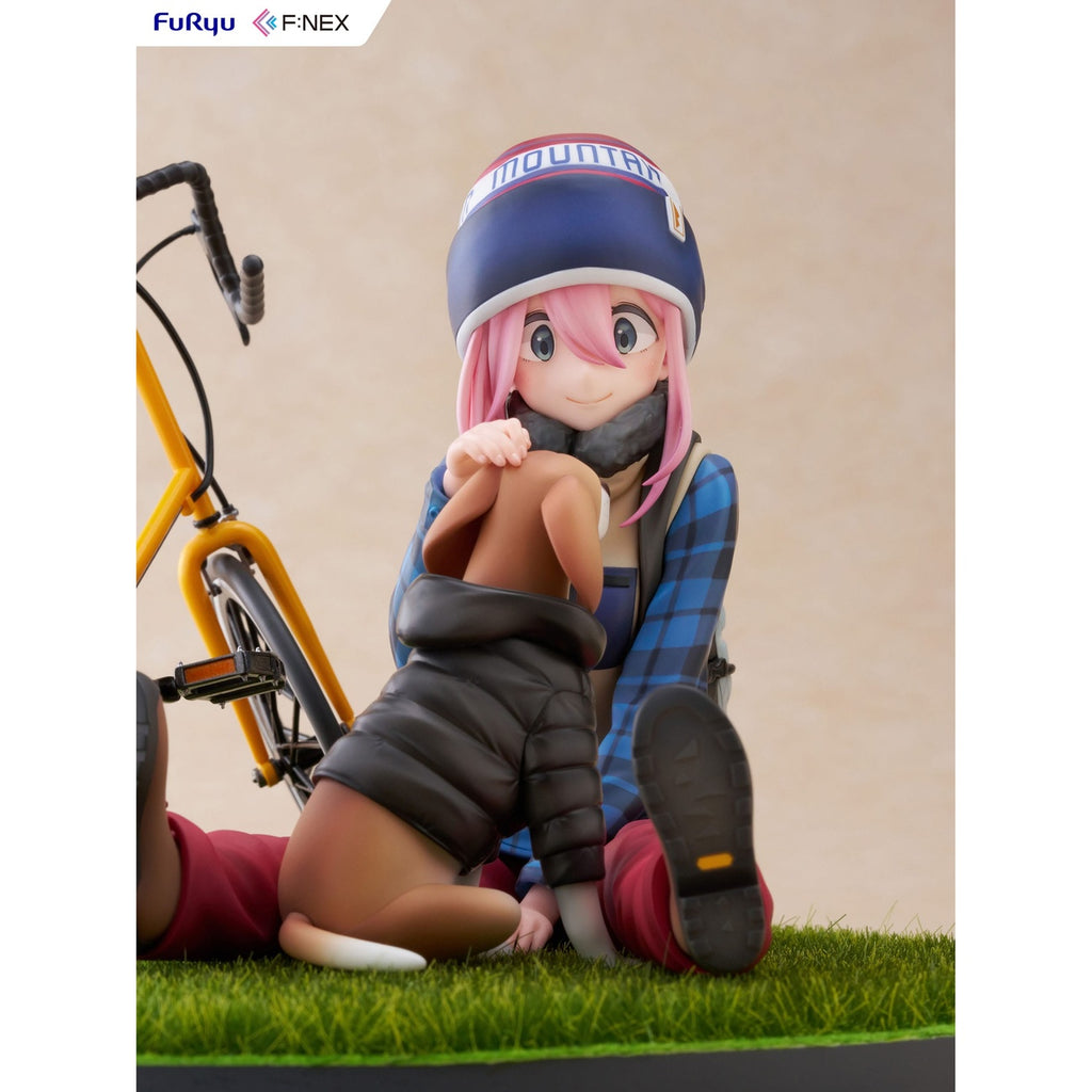 Image produit Laid Back Camp F:NEX Statue PVC 1/7 Nadeshiko Kagamihara 13 cm