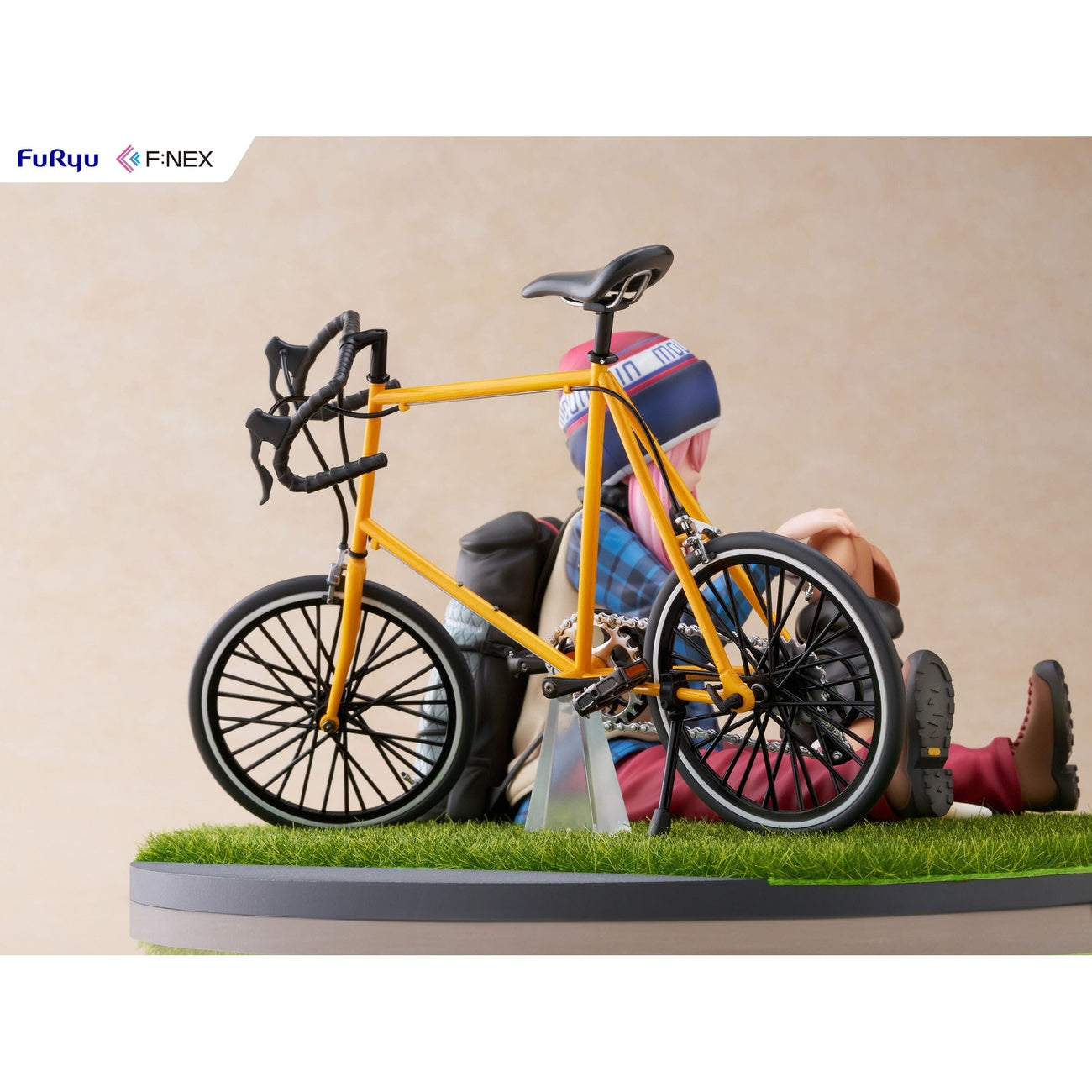 Image produit Laid Back Camp F:NEX Statue PVC 1/7 Nadeshiko Kagamihara 13 cm