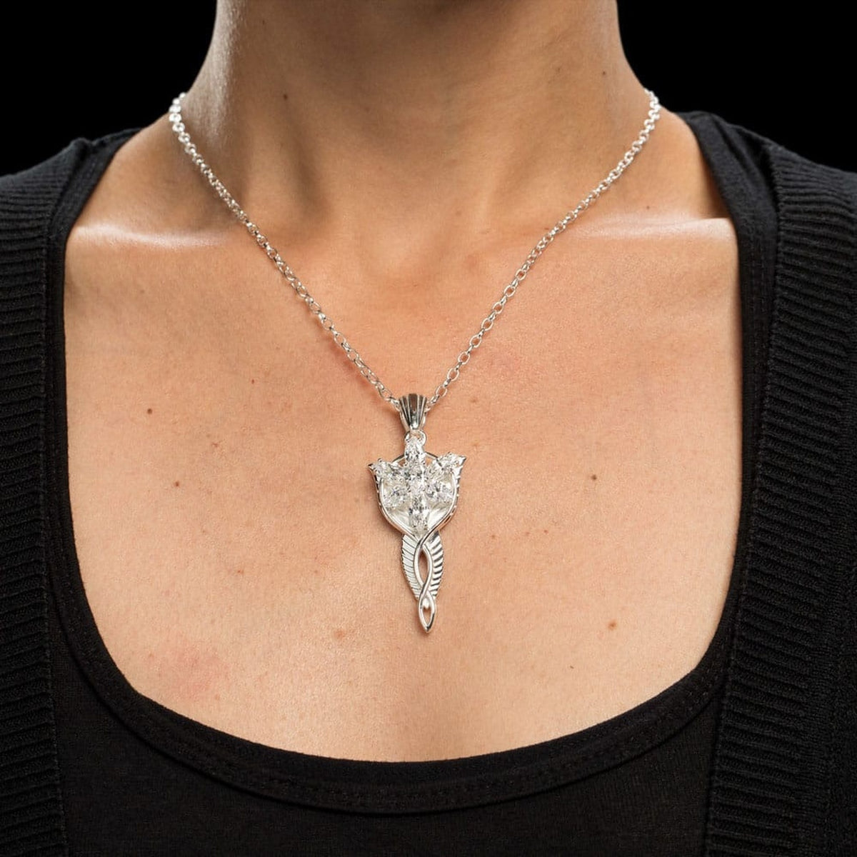 Image produit Le Seigneur des Anneaux Pendentif Etoile du Soir d’Arwen avec chaîne Réplique Argent Sterling