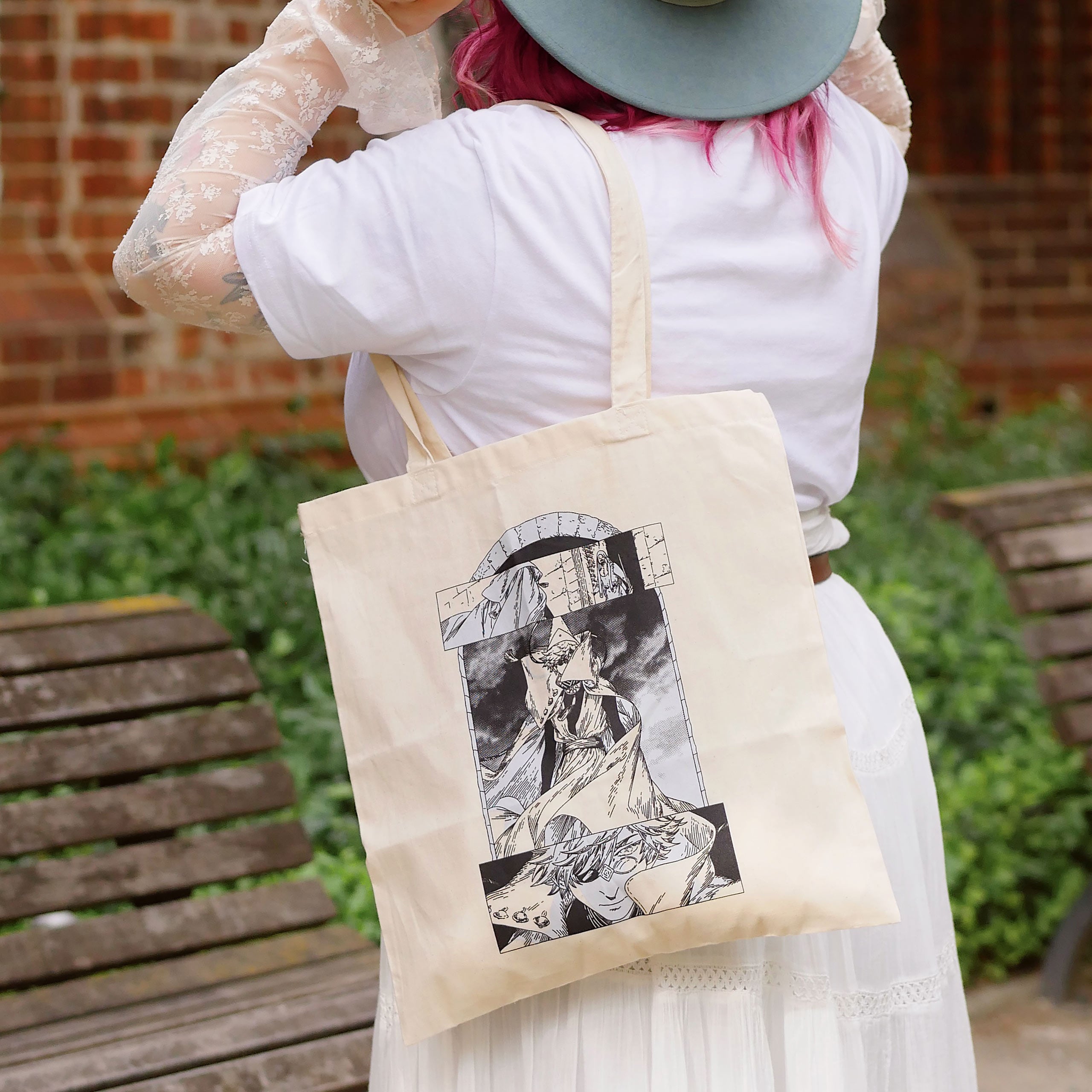 Image produit Tote bag Qifrey pour les fans de Atelier of Witch Hat
