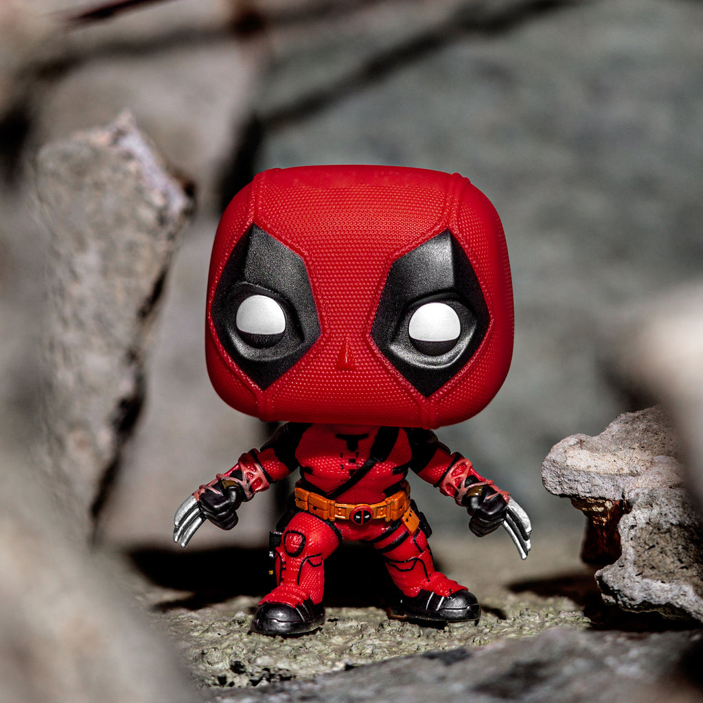 Image produit Figurine Funko Pop Deadpool avec lames à tête oscillante