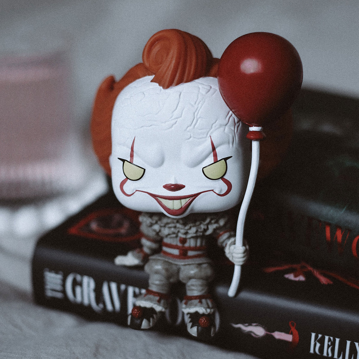 Image produit Ça de Stephen King - Figurine Funko Pop! Pennywise Horror Sitters