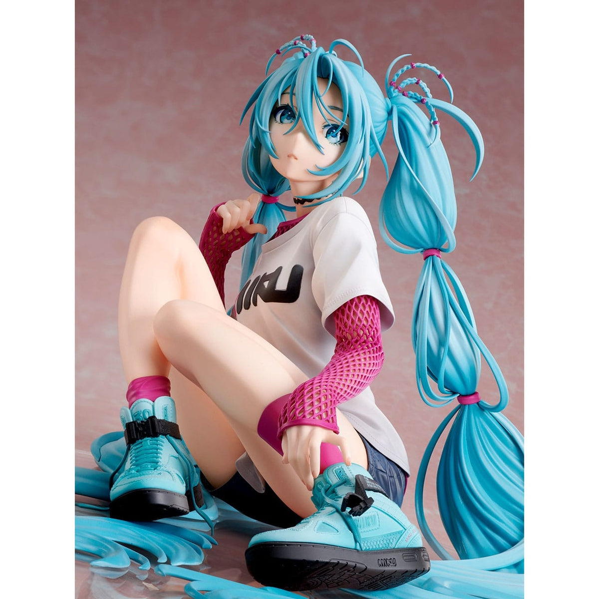 Image produit Statuette Hatsune Miku 1/4 Yoneyama Mai The Latest Street Style "Cute" 17 cm