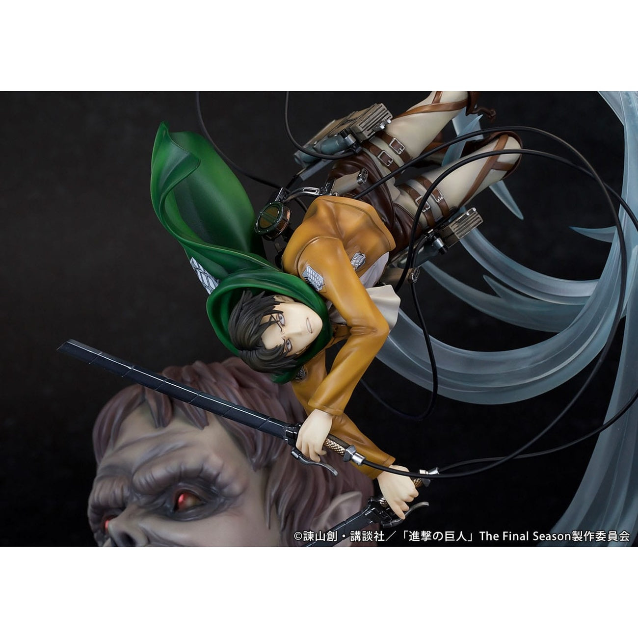 Image produit Attack on Titan Statue PVC 1/7 Levi vs Titan Bestial Ver. 28 cm