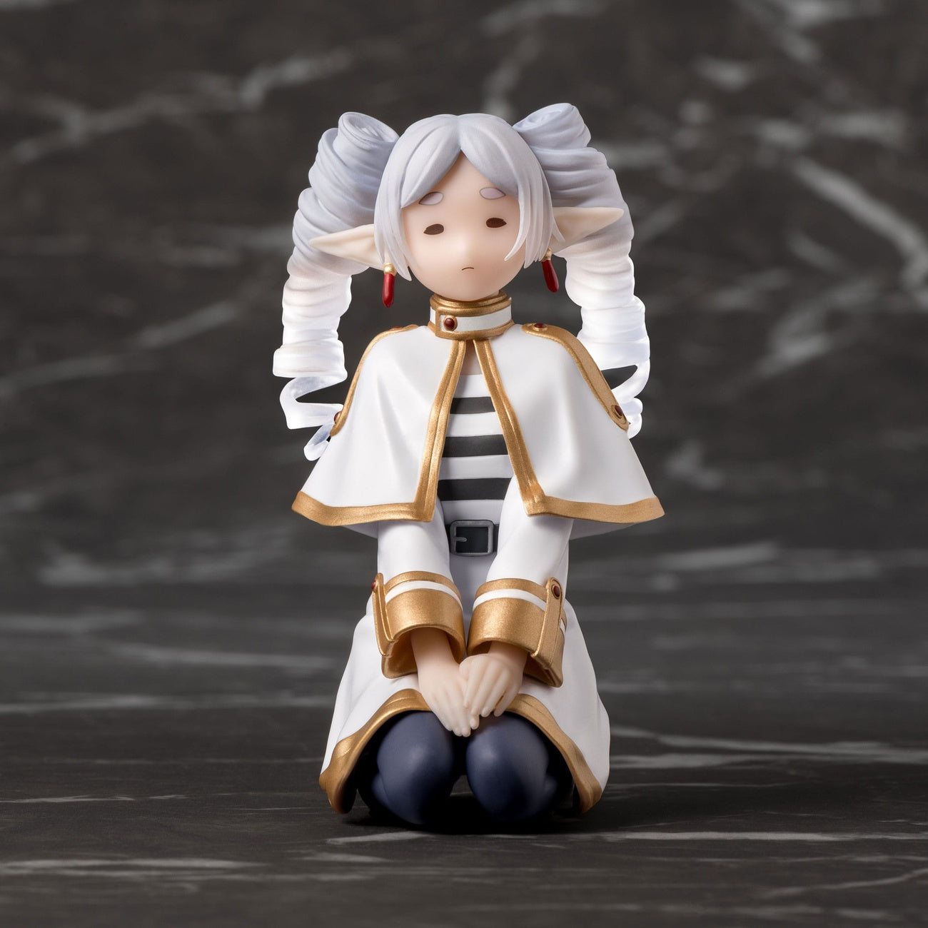 Image produit Frieren: Beyond Journey's End Statue PM Perching PVC I have ringlets now Clear Ver. heo Exclusive 10 cm