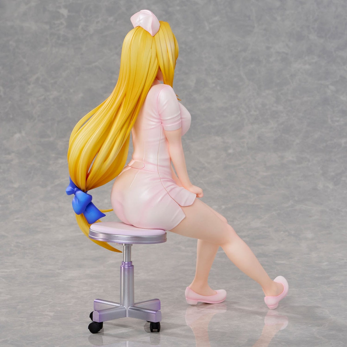 Image produit To Love-Ru Darkness Statue PVC Série Nurse : Tearju Lunatique 19 cm