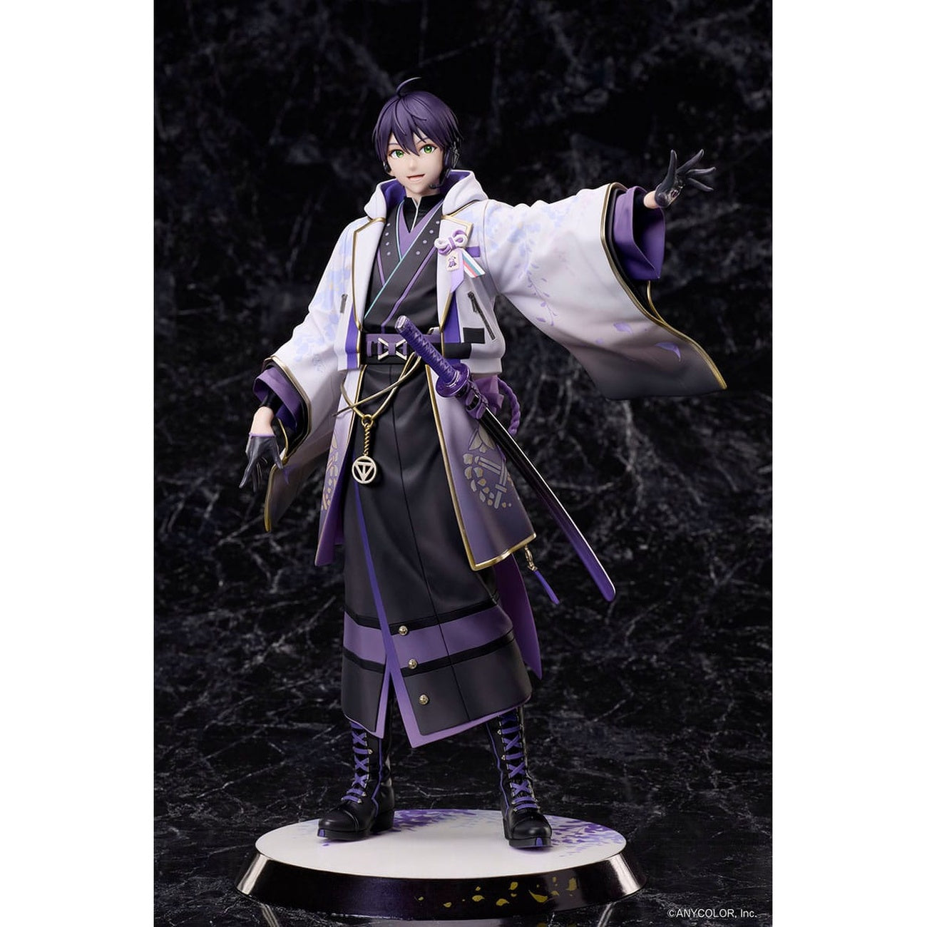 Product image Nijisanji PVC Statue 1/7 Kenmochi Toya 26 cm