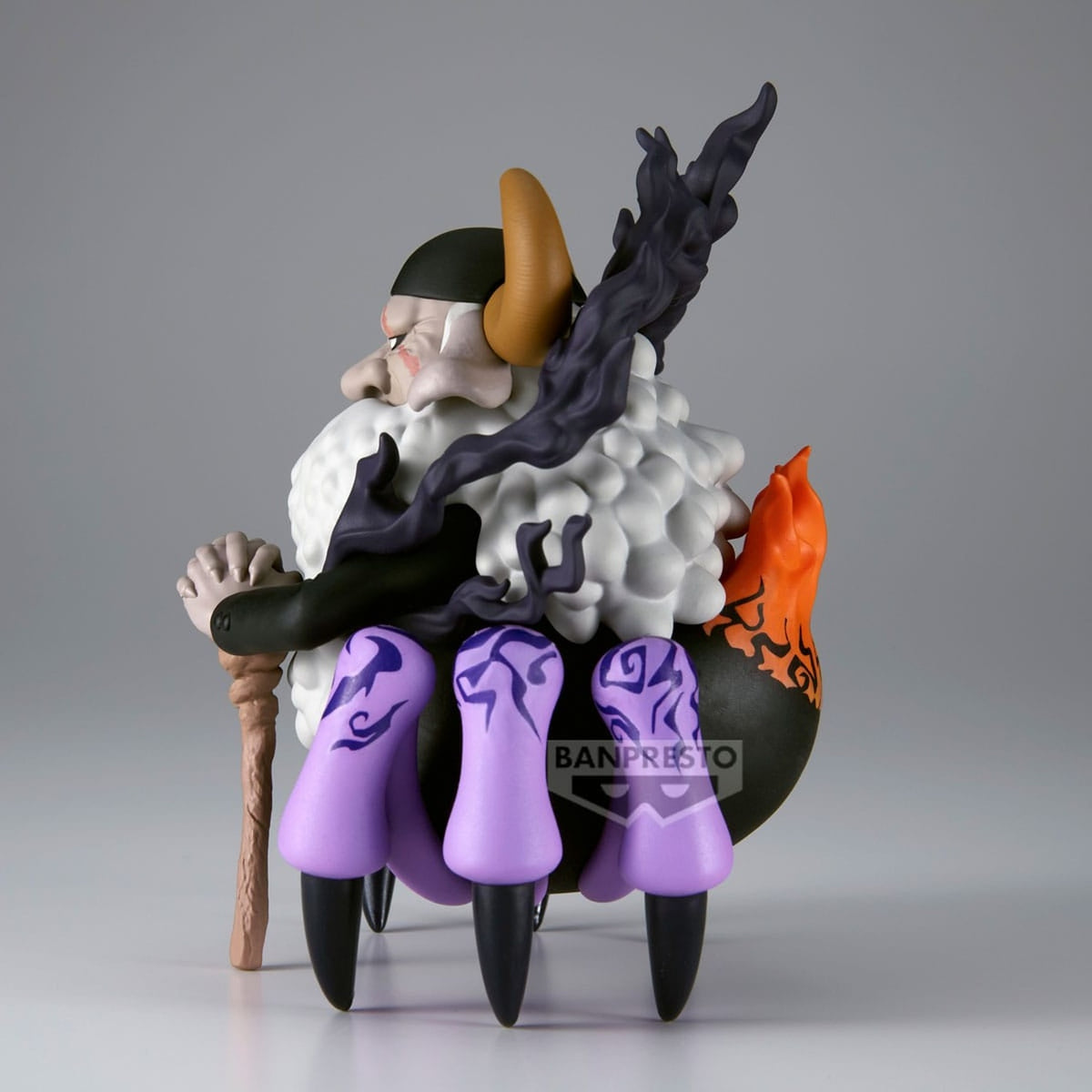 Product image One Piece Mega World Collectable PVC Statue St. Jaygarcia Saturn 13 cm