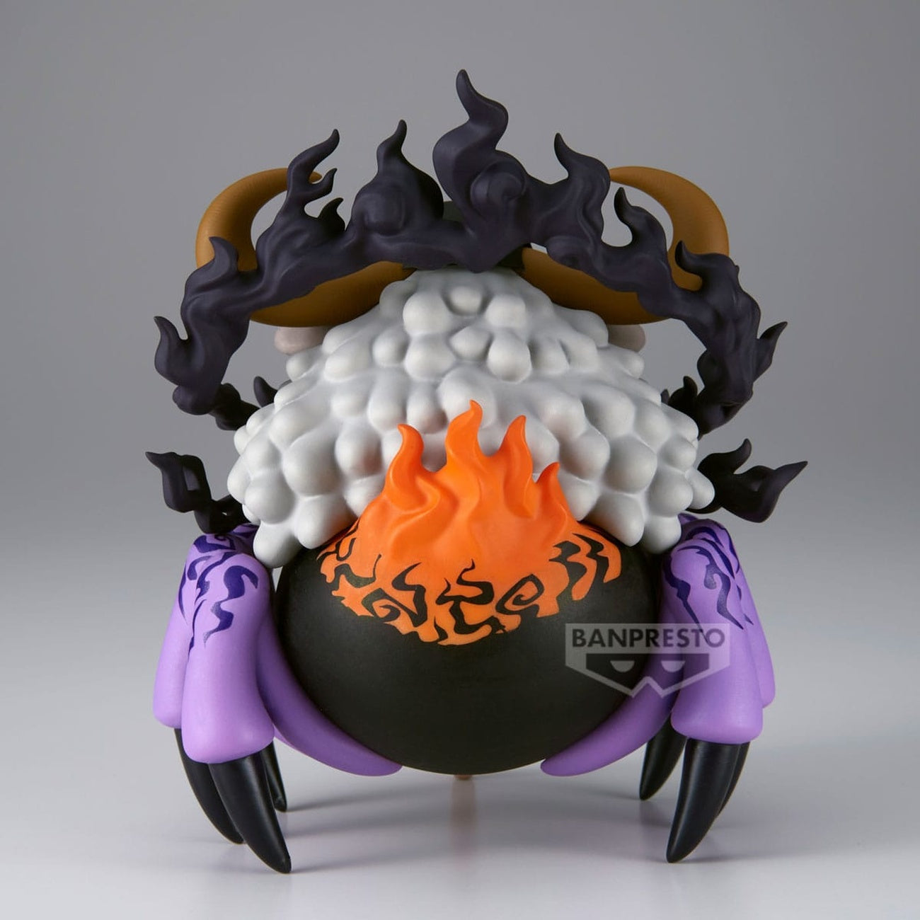 Product image One Piece Mega World Collectable PVC Statue St. Jaygarcia Saturn 13 cm