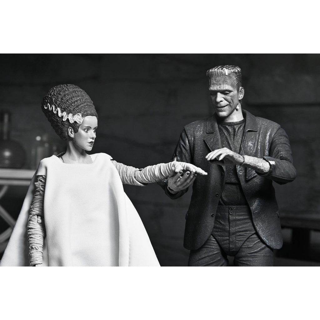 Product image Universal Monsters Action Figure Ultimate Frankenstein's Monster (Bride of Frankenstein) (B&W) 18 cm