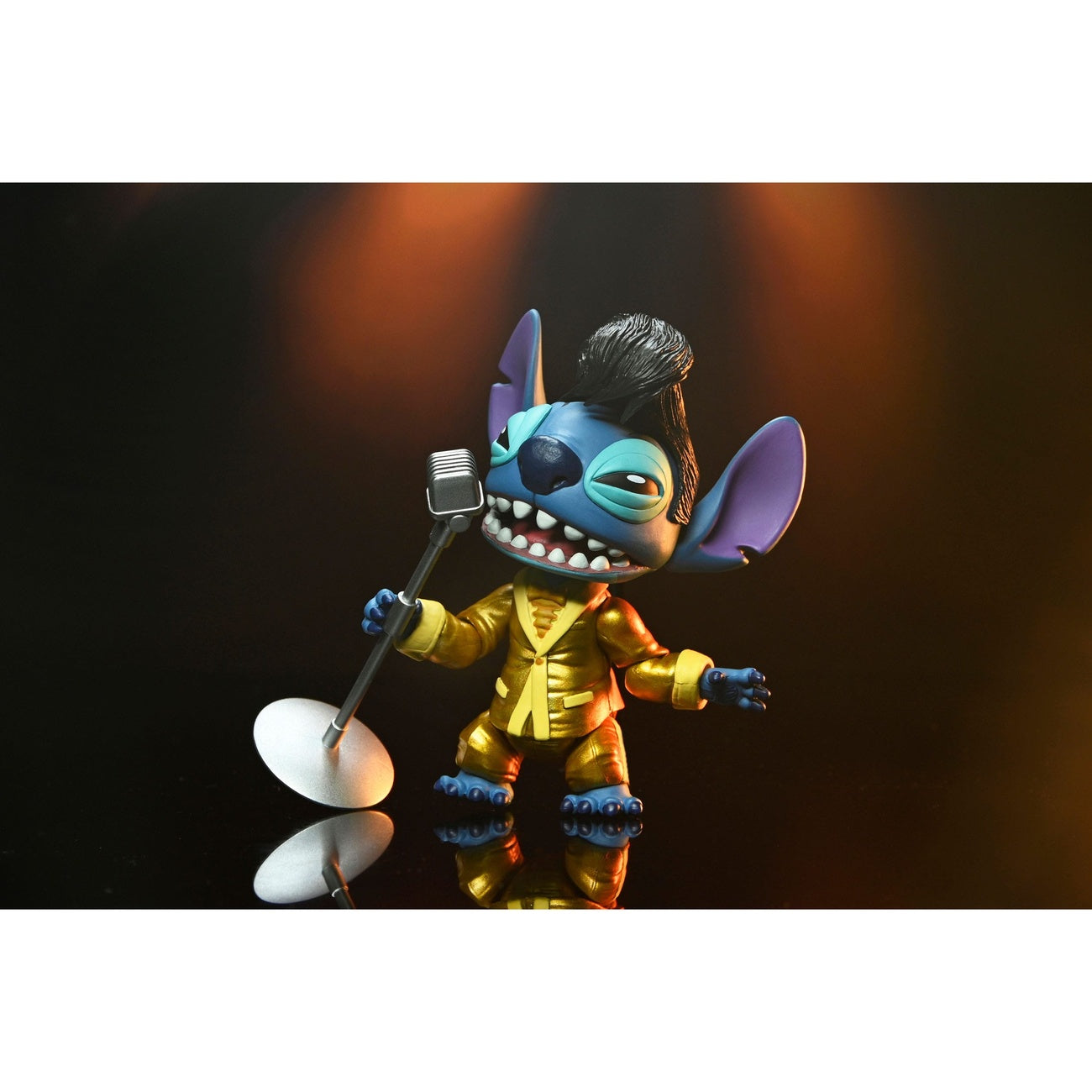 Image produit Figurine d’action Lilo & Stitch Ultimate Gold Suit Elvis Stitch 18 cm