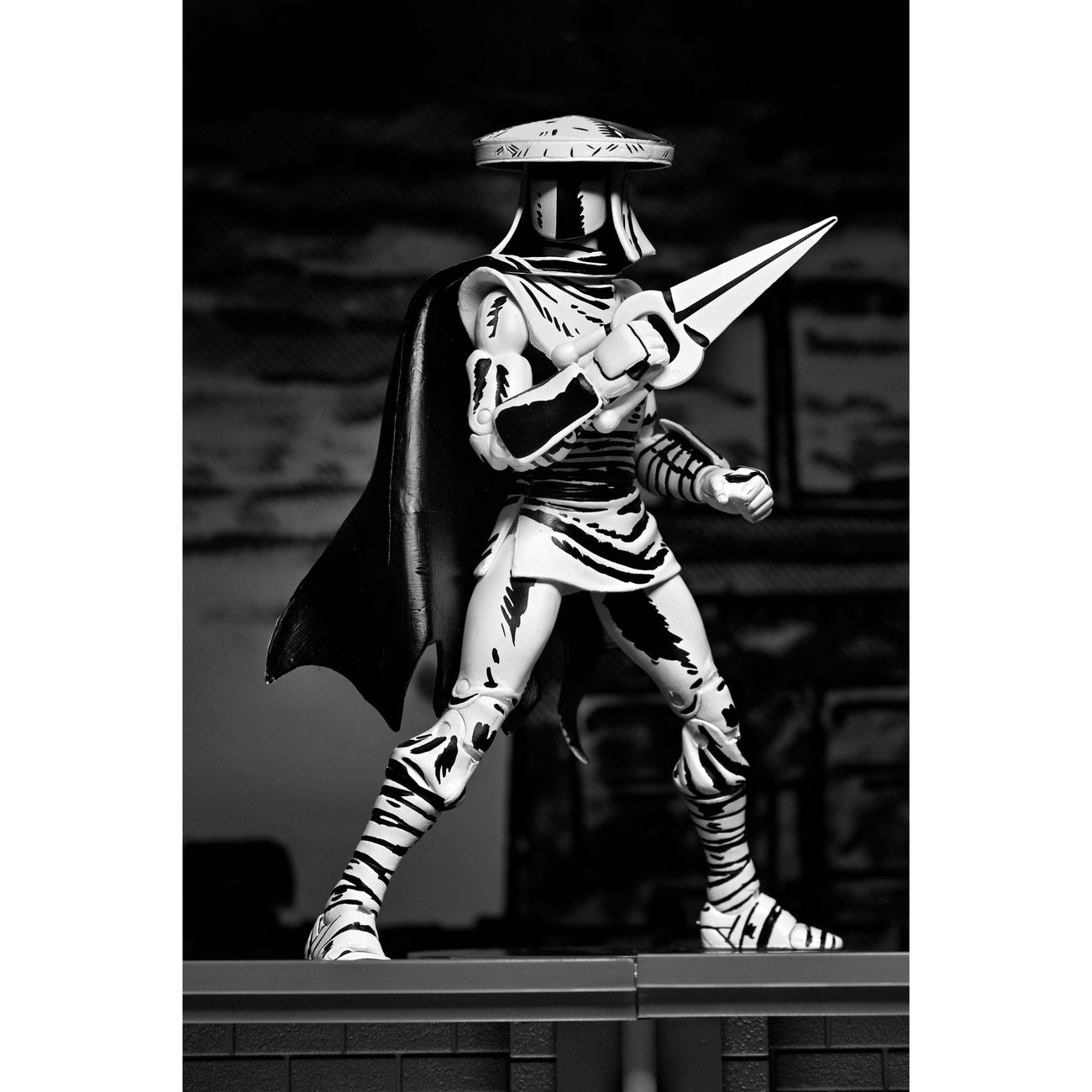 Image produit Teenage Mutant Ninja Turtles Figurine articulée Elite Foot Ninja Guard Noir & Blanc 18 cm