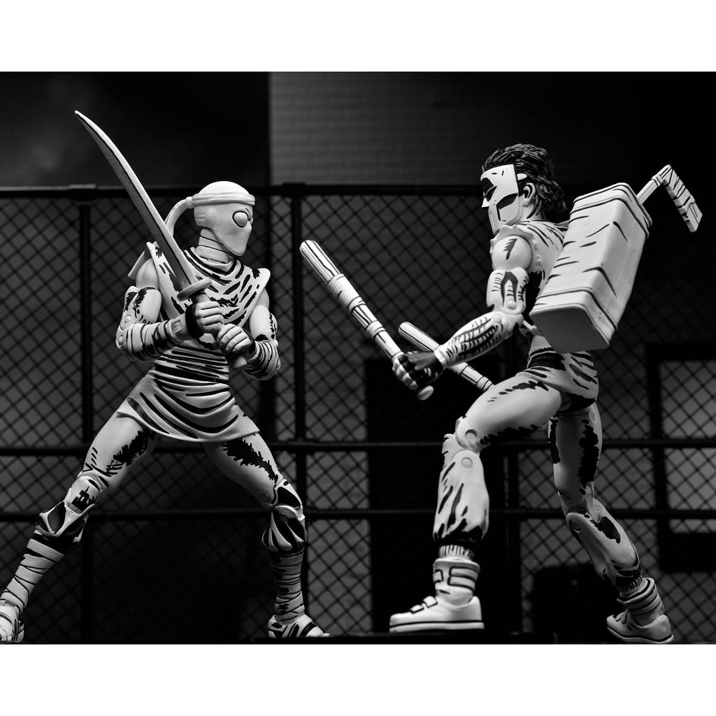 Image produit Teenage Mutant Ninja Turtles Figurine articulée Casey Jones Black & White 18 cm