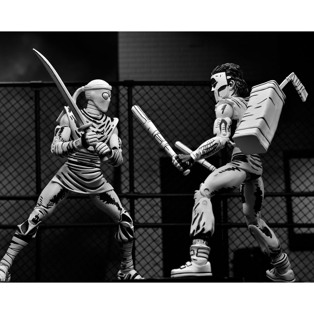 Image produit Teenage Mutant Ninja Turtles Figurine articulée Casey Jones Black & White 18 cm