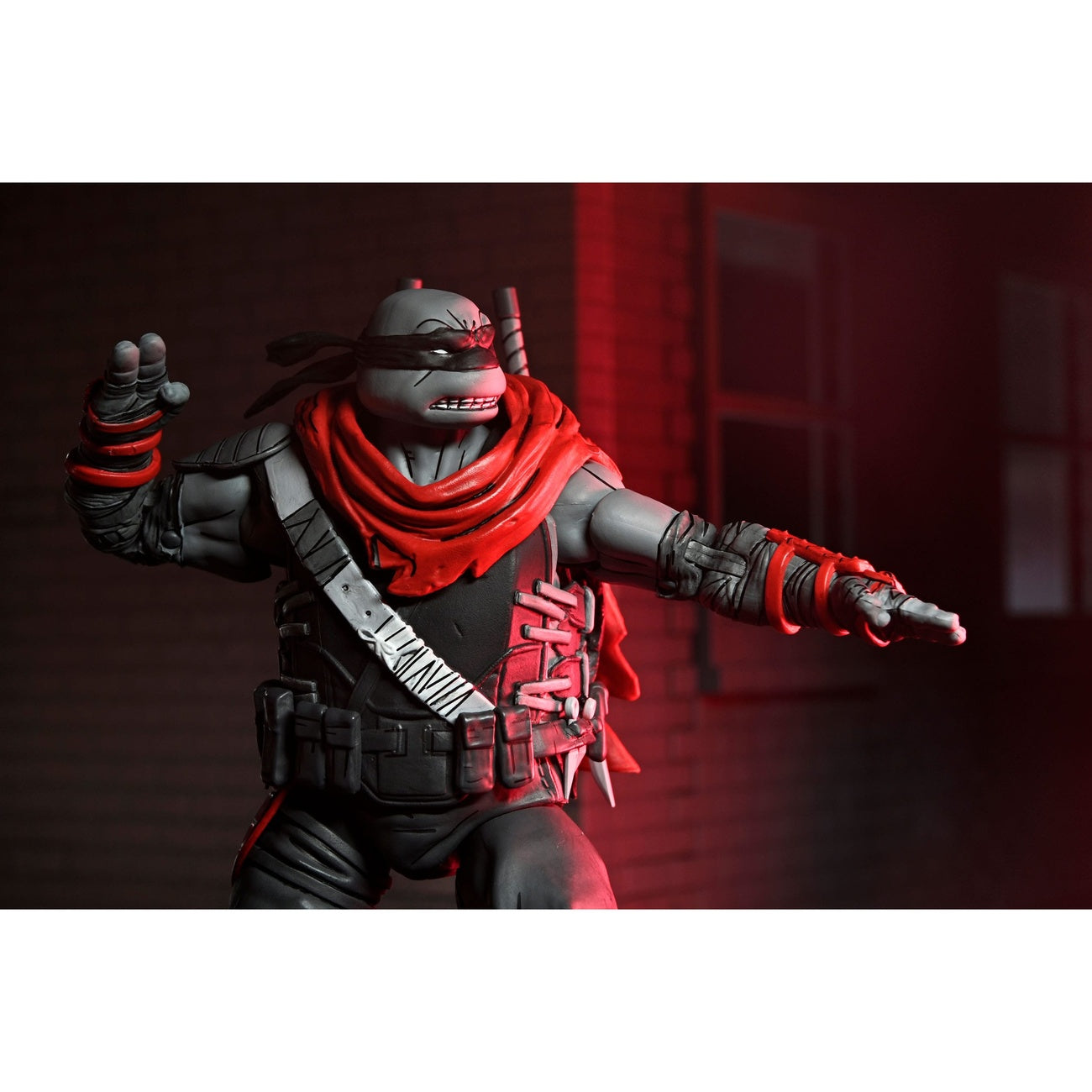 Image produit Teenage Mutant Ninja Turtles (The Last Ronin The Lost Years) Figurine articulée Leonardo Nightwatcher 18 cm