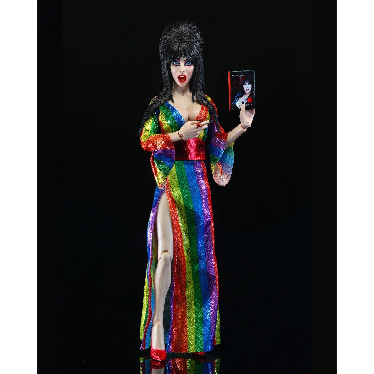 Image produit Elvira, Mistress of the Dark figurine articulée textile Over the Rainbow Elvira 20 cm
