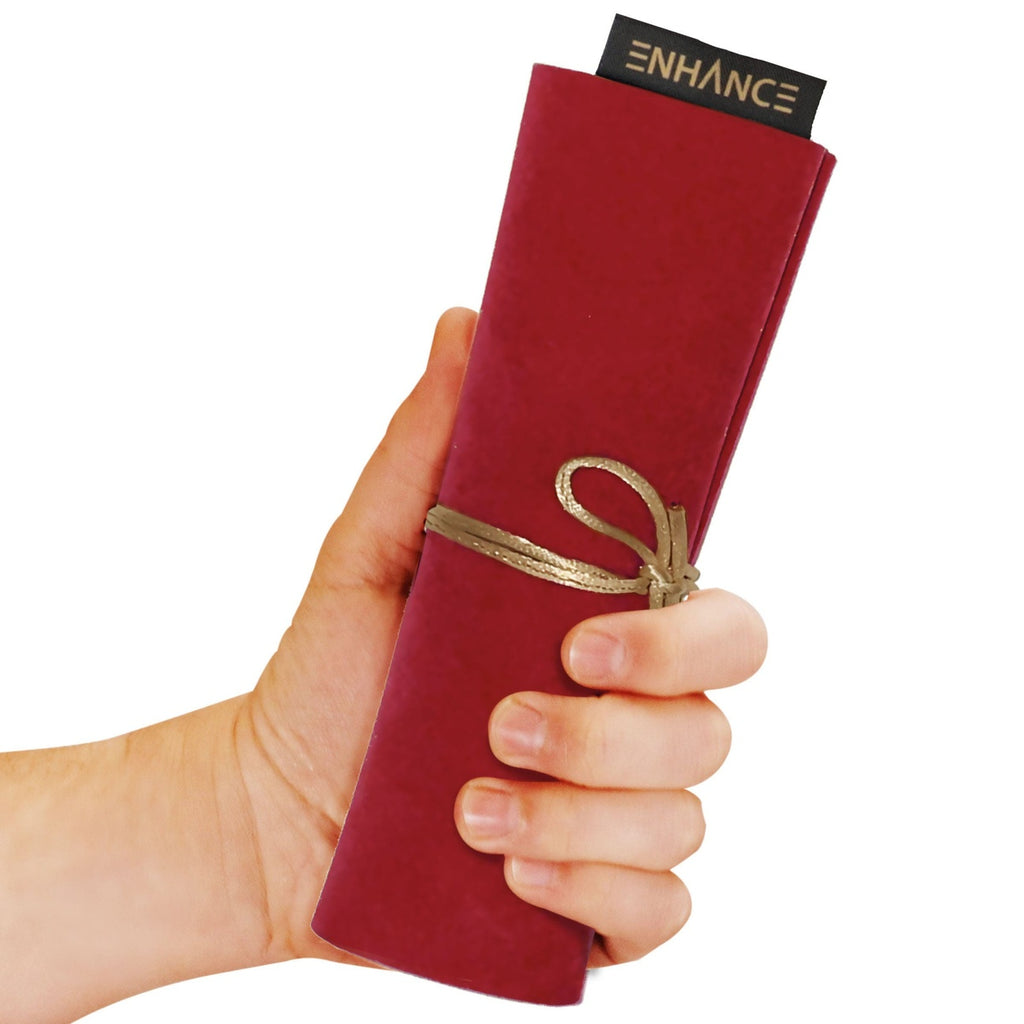 Image produit Enhance Tabletop Roll on a Scroll pochette à dés avec dés rouge