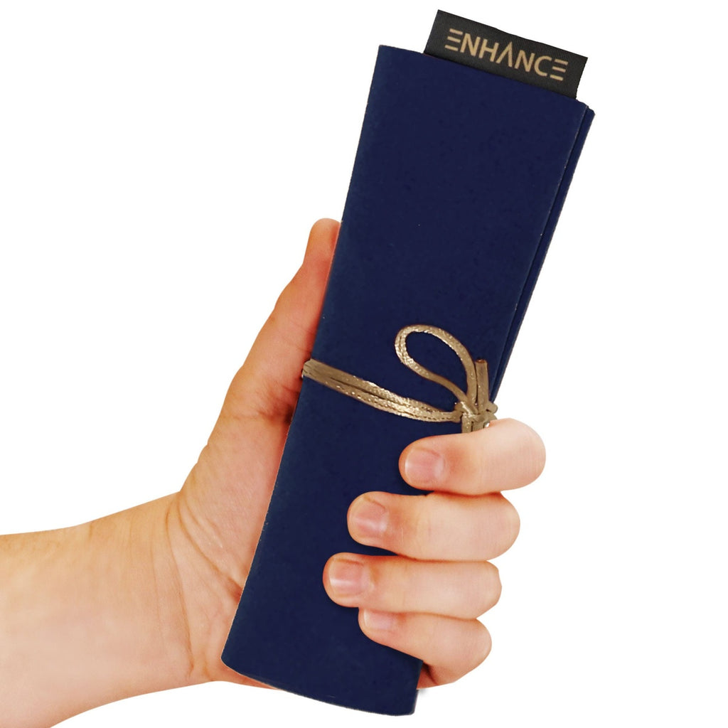 Image produit Enhance Tabletop Roll on a Scroll – Pochette à dés avec dés bleus