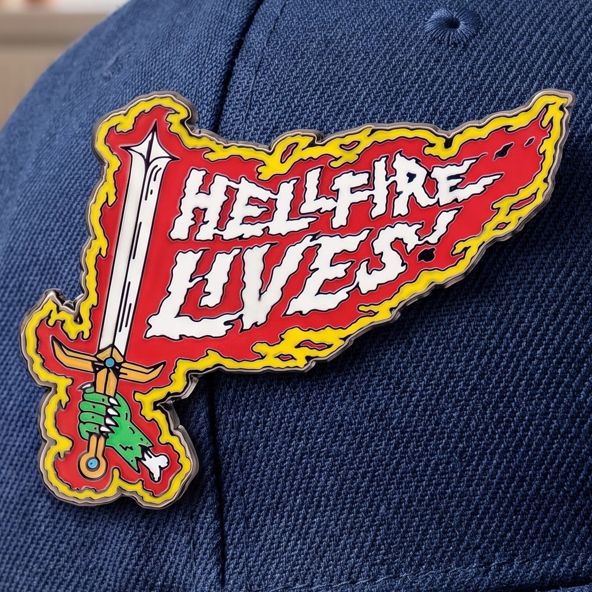 Image produit Stranger Things Pin Hellfire Lives Édition Limitée