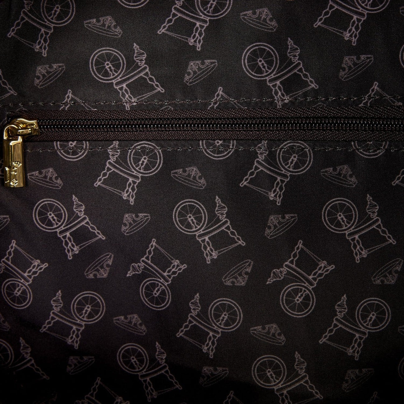 Image produit Disney by Loungefly mini sac à dos Sleeping Beauty Spinning Wheel