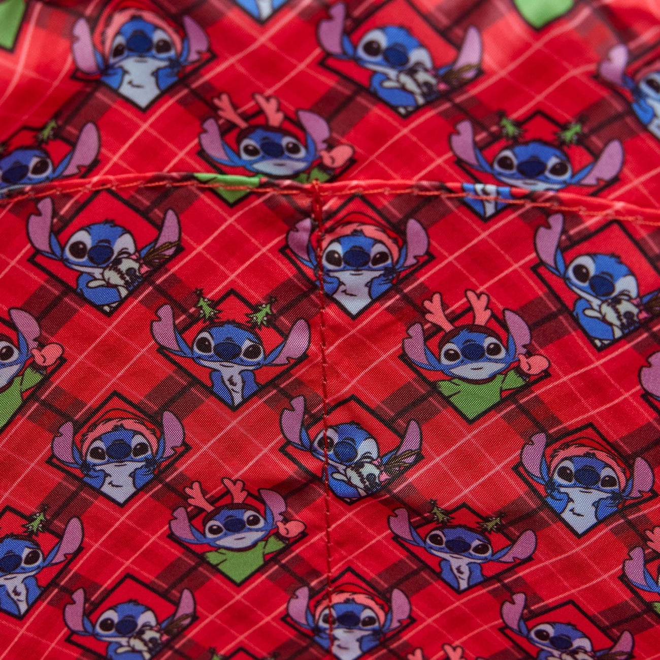 Image produit Disney by Loungefly Sac cabas Lilo & Stitch Holiday