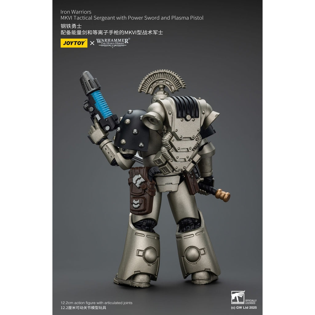 Image produit Warhammer The Horus Heresy figurine articulée 1/18 Iron Warriors MKVI Tactical Sergeant with Power Sword and Plasma Pistol 12 cm