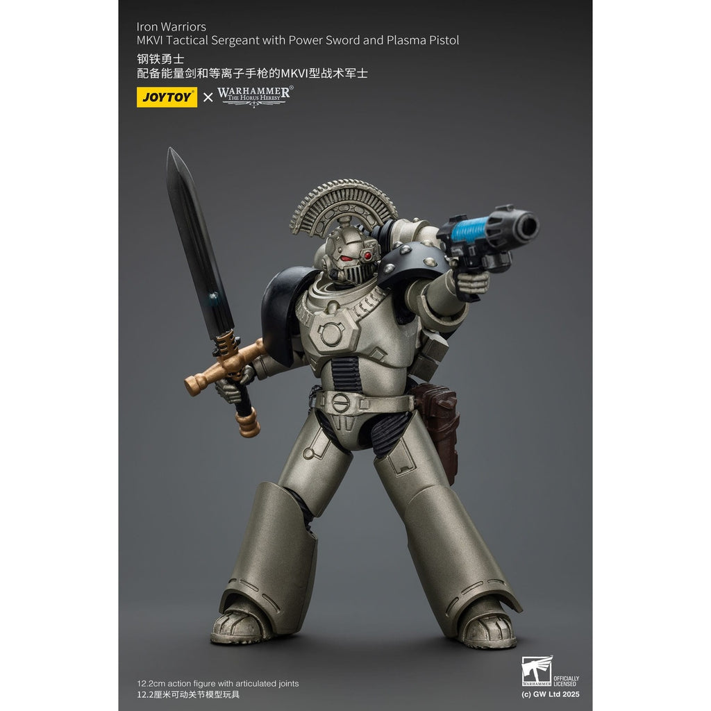 Image produit Warhammer The Horus Heresy figurine articulée 1/18 Iron Warriors MKVI Tactical Sergeant with Power Sword and Plasma Pistol 12 cm