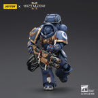 Image produit Warhammer 40,000: Space Marine 2 Figurine articulée Ultramarines Heavy Artificer Armor avec Relic Multi-Melta 13 cm