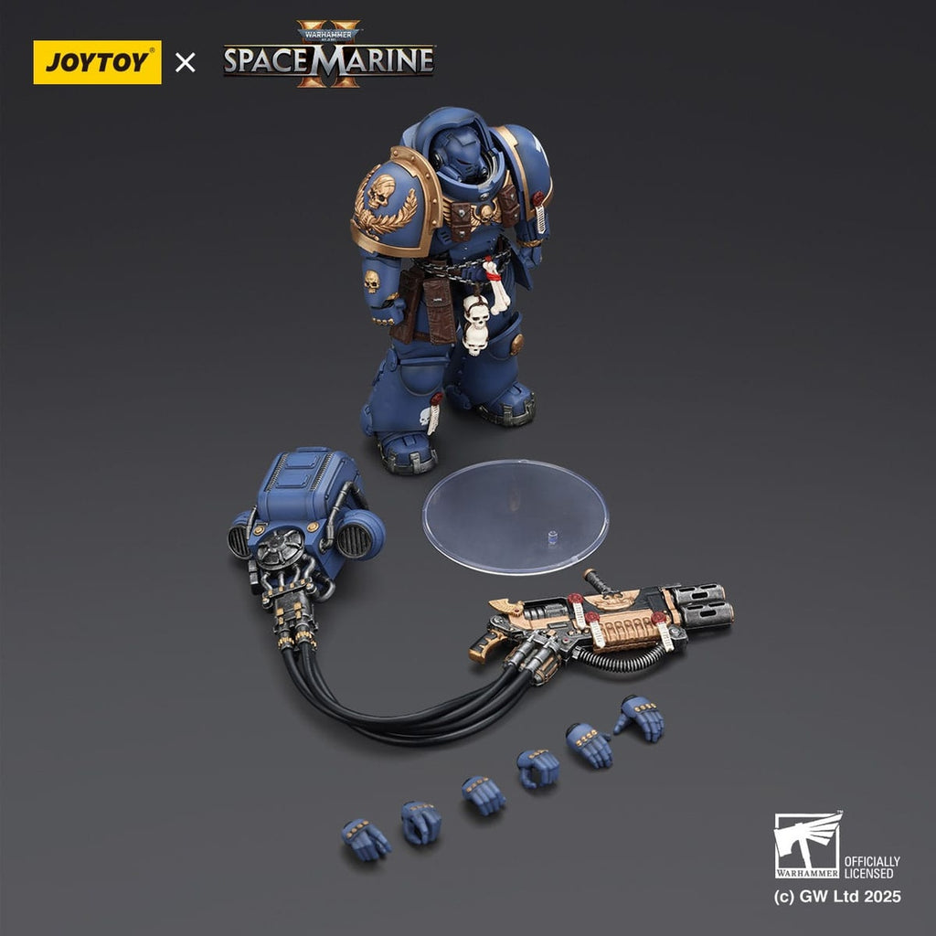 Image produit Warhammer 40,000: Space Marine 2 Figurine articulée Ultramarines Heavy Artificer Armor avec Relic Multi-Melta 13 cm