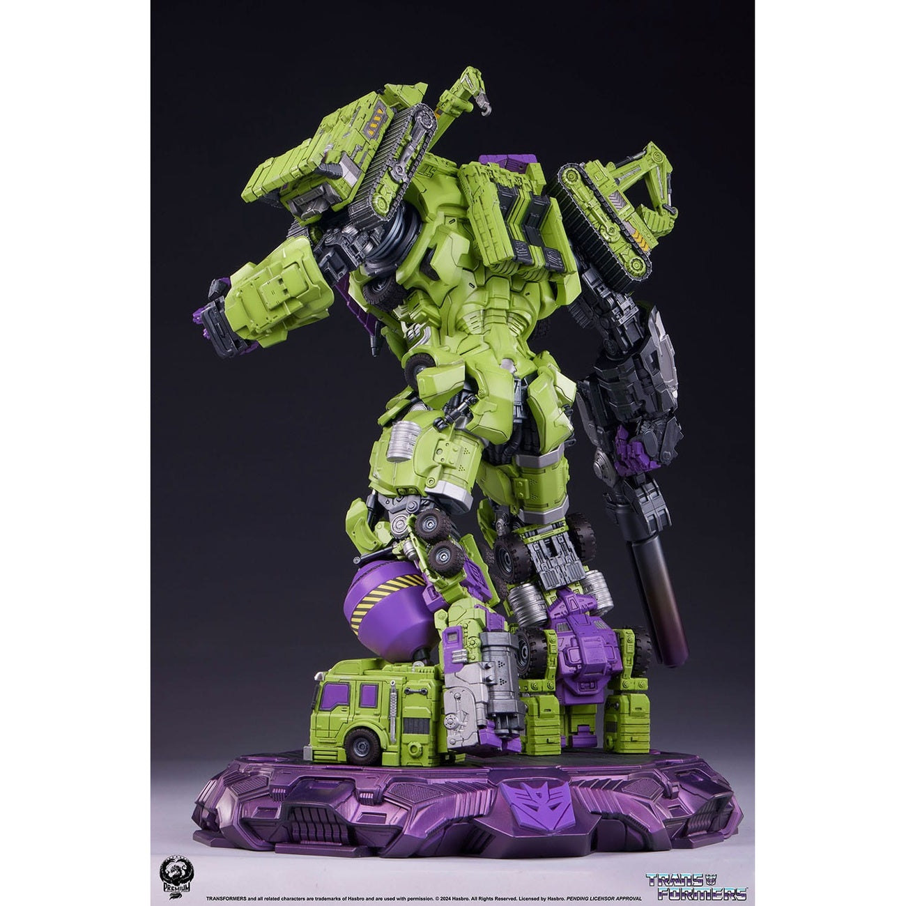 Image produit Transformers Statue Devastator Museum Scale 114 cm