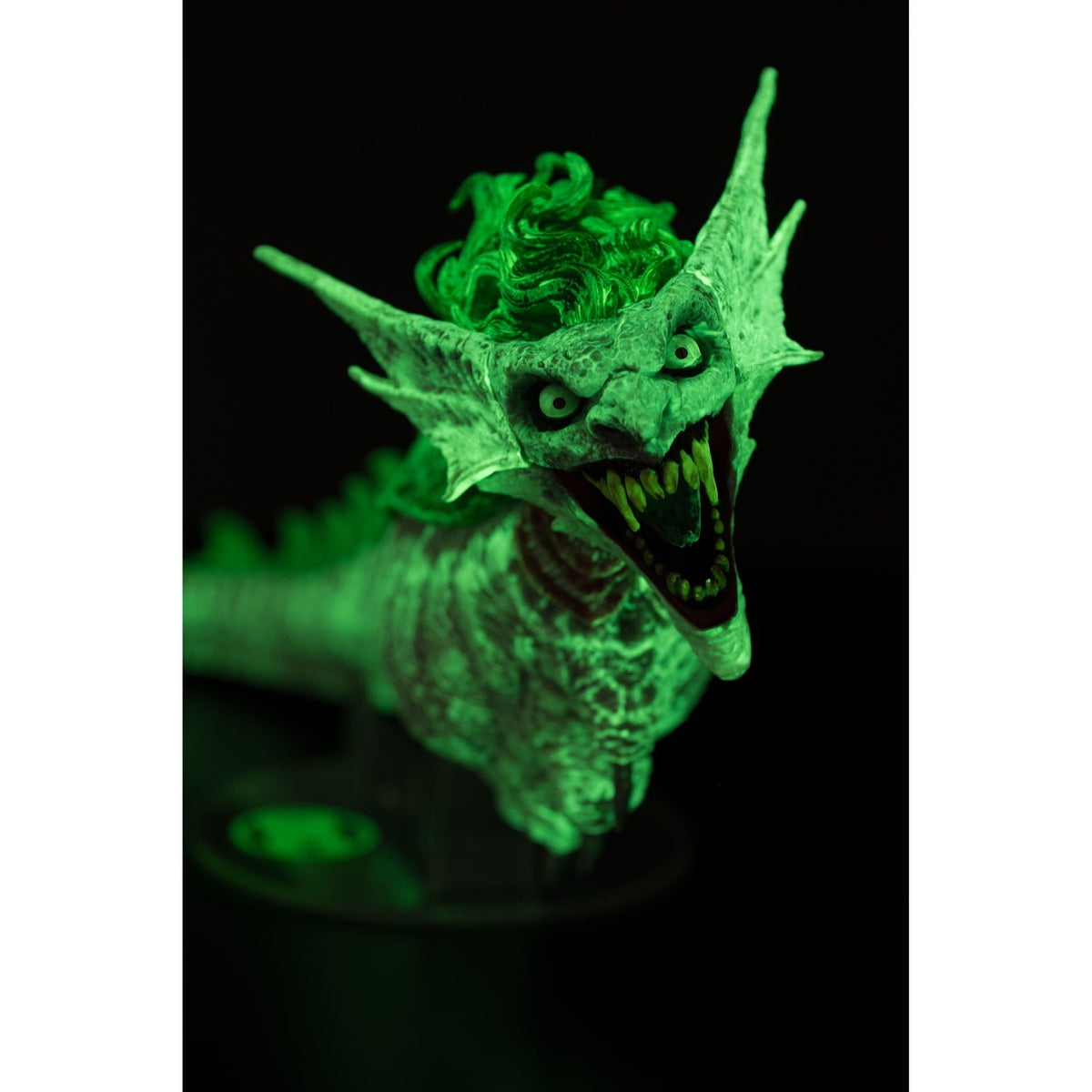 Image produit Dark Nights: Metal DC Multiverse figurine d’action The Joker Dragon Glow in the Dark Edition (Gold Label) 25 cm