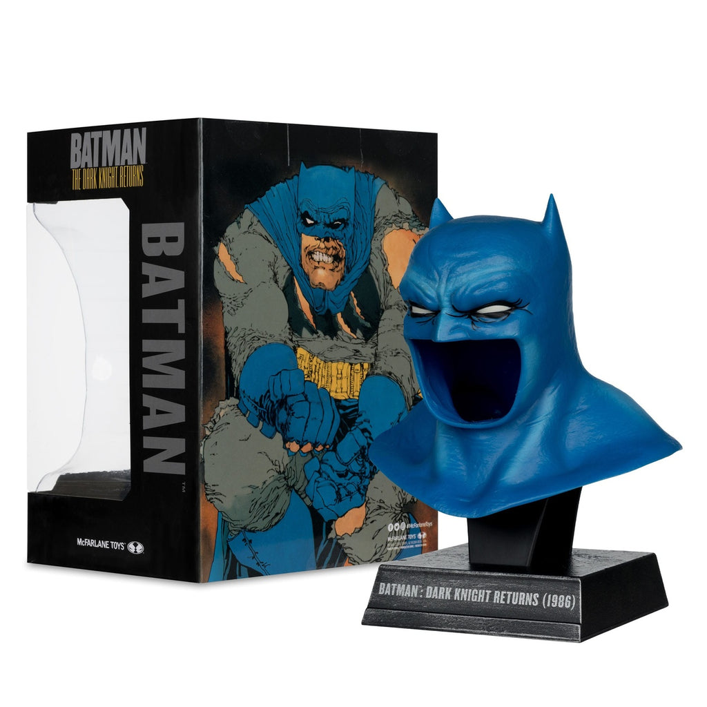 Image produit The Dark Knight Returns DC Direct Mini Réplique 1/3 Masque de Batman 19 cm