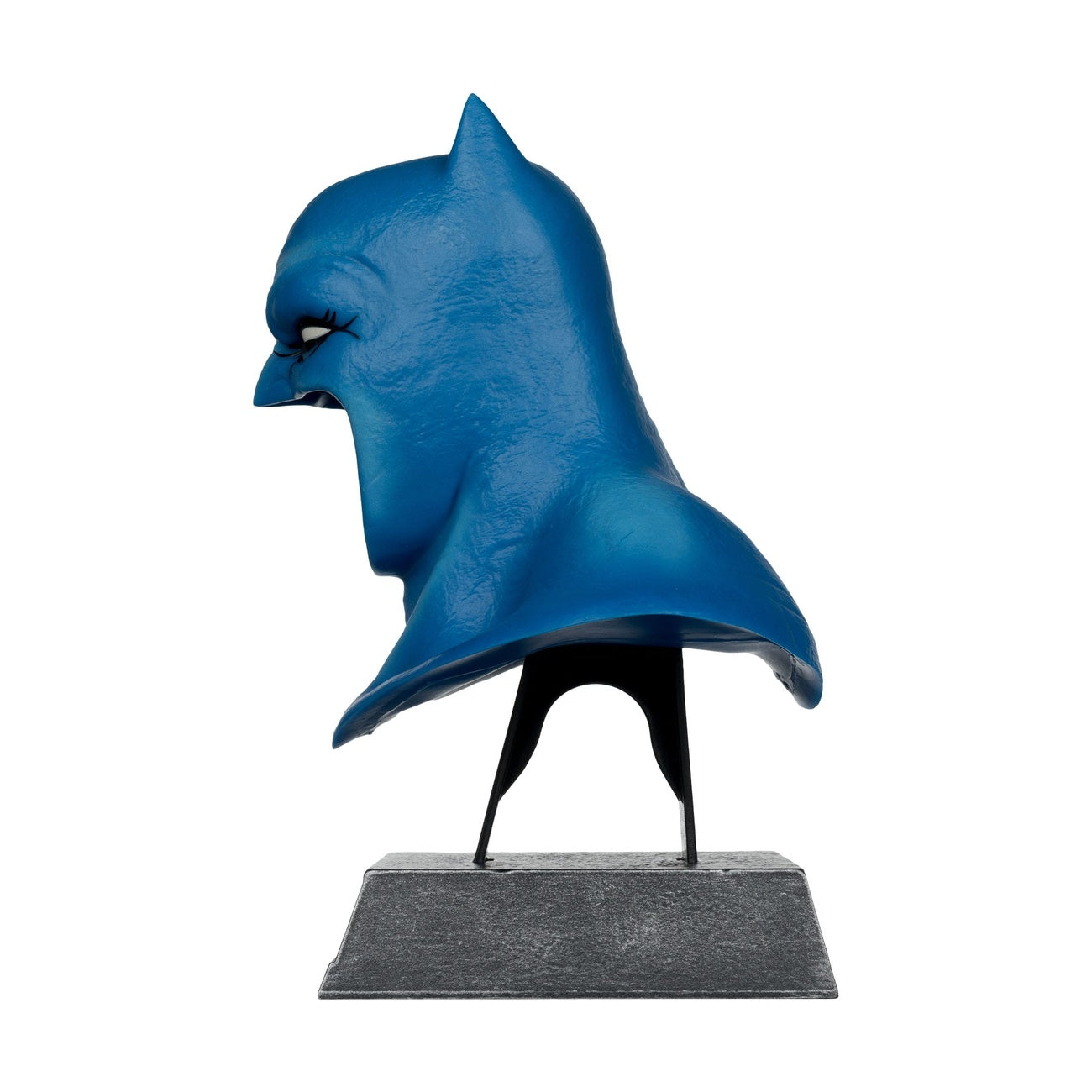 Image produit The Dark Knight Returns DC Direct Mini Réplique 1/3 Masque de Batman 19 cm